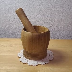 Wood mortar and pestle bowl